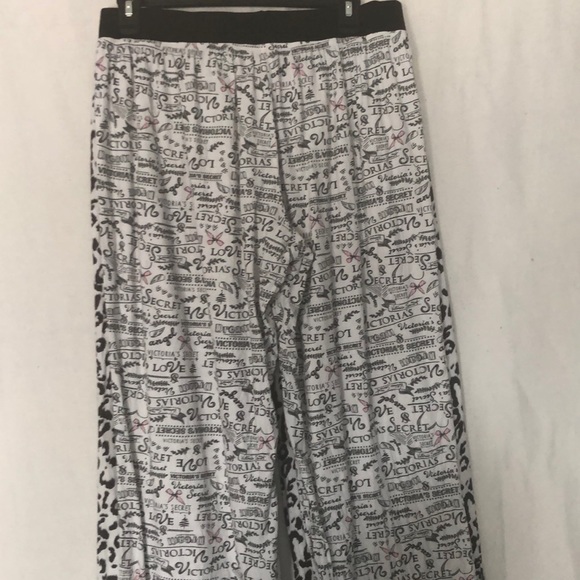 2 pairs Victoria’s Secret Sleepwear - Picture 5 of 6